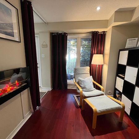 Stunning Rooms In Townhouse Across The Beach Τορόντο Εξωτερικό φωτογραφία