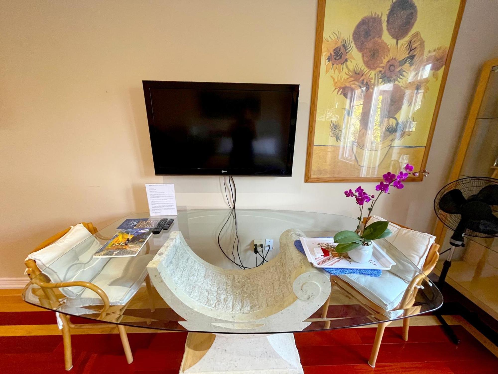 Stunning Rooms In Townhouse Across The Beach Τορόντο Εξωτερικό φωτογραφία