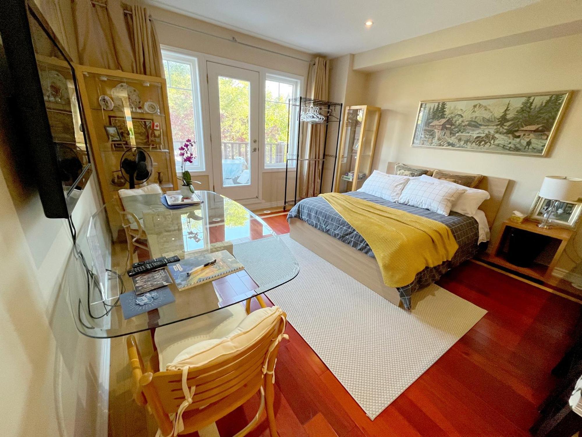 Stunning Rooms In Townhouse Across The Beach Τορόντο Εξωτερικό φωτογραφία
